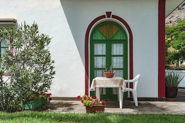 Quels sont les avantages d'un investissement immobilier près d'une future gare du Grand Paris Express?