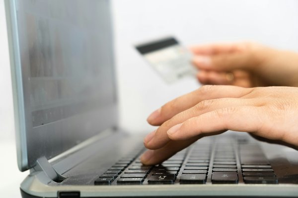 Rachat de crédits en ligne : quelques précautions à prendre en compte